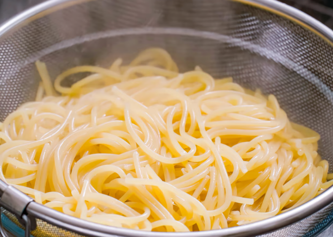 Cocinar pasta: cuándo retirarla del agua, según conocidos chefs